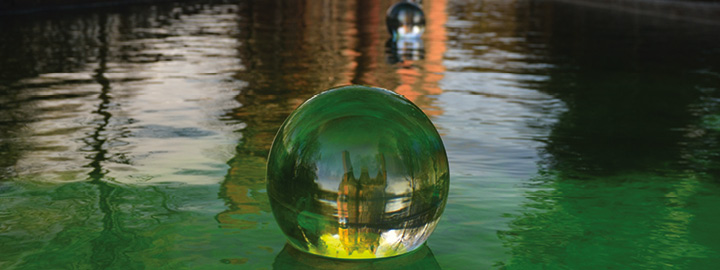 L'EMPREINTE SUR L'EAU, exposition temporaire au Domaine de Trévarez