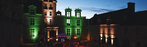 GRAND FEST-NOZ au Château de Kerjean le 25 juillet