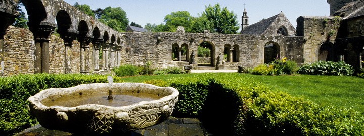 Cloître de l'Abbaye de Daoulas