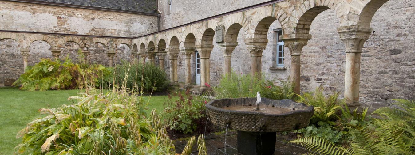 Daoulas - Une abbaye médiévale - groupes1