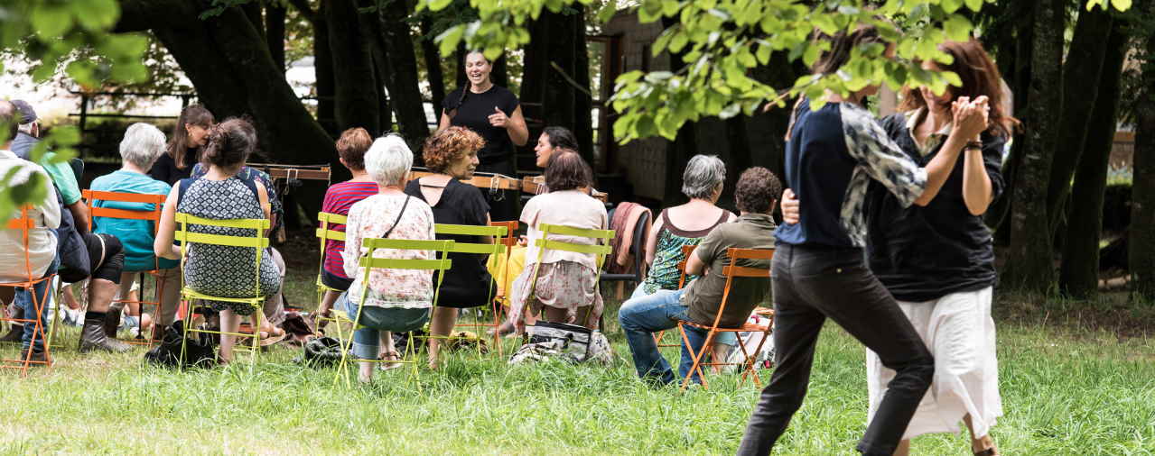 Abbaye du Relec - Image - Ambiance jardin - Festival Arrée Voce