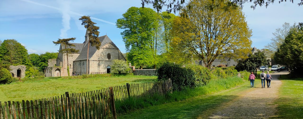 Abbaye du Relec - Image - Extérieur de l'abbatial