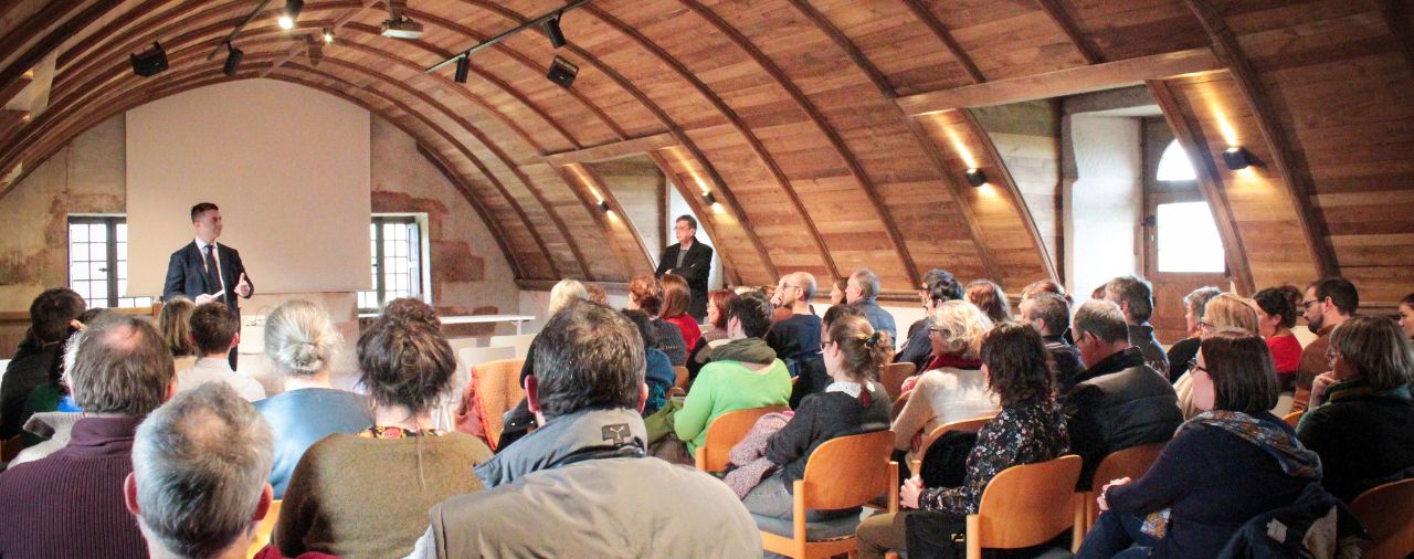 Château de Kerjean - Image - Conférence en salle de conférence