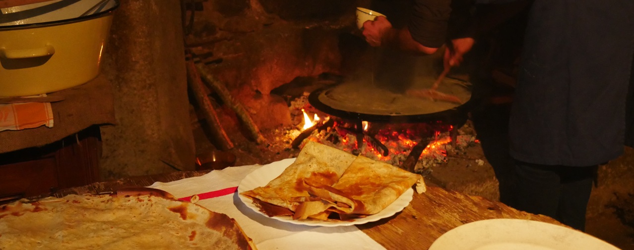 Ecomusée : image crepe au feu de bois