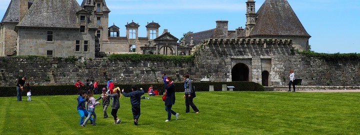 Kerjean - CL - école - Jouons au jardin