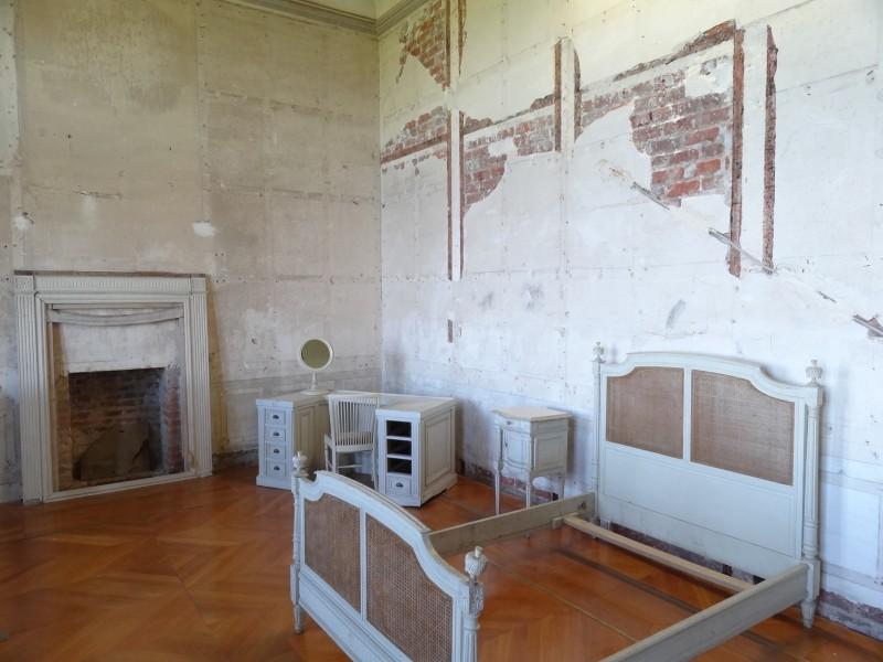 Un don d'Elisabeth de Ganay permet l'installation d'un mobilier de " chambre de dame " à Trévarez