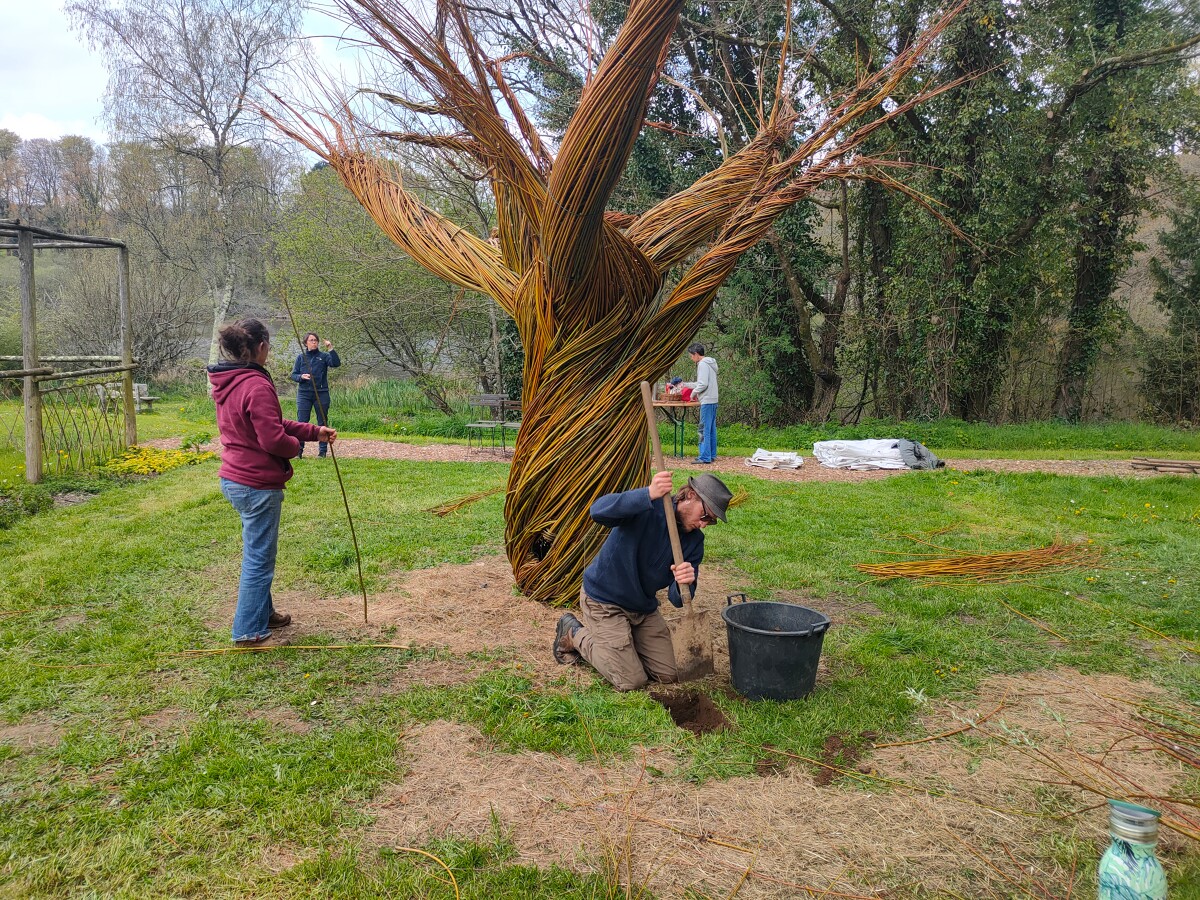 Abbaye du Relec - Projet Art'bre - Fin avril - Fabrication de l'arbre