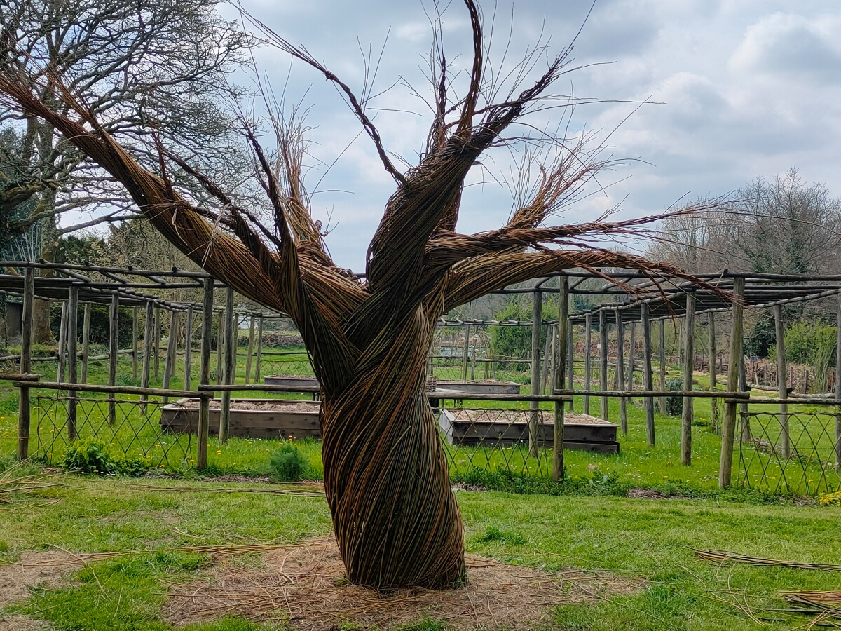 Abbaye du Relec - Projet Art'bre - Fin avril - Fabrication de l'arbre